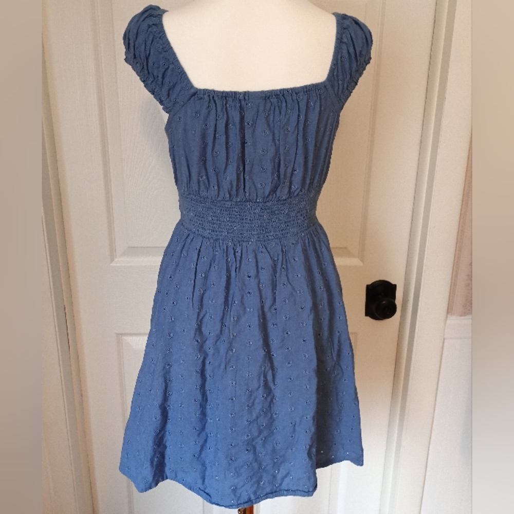 OLD NAVY Blue Smocked Women's Dress Casual Fun Spring Summer - Picture 6 of 8